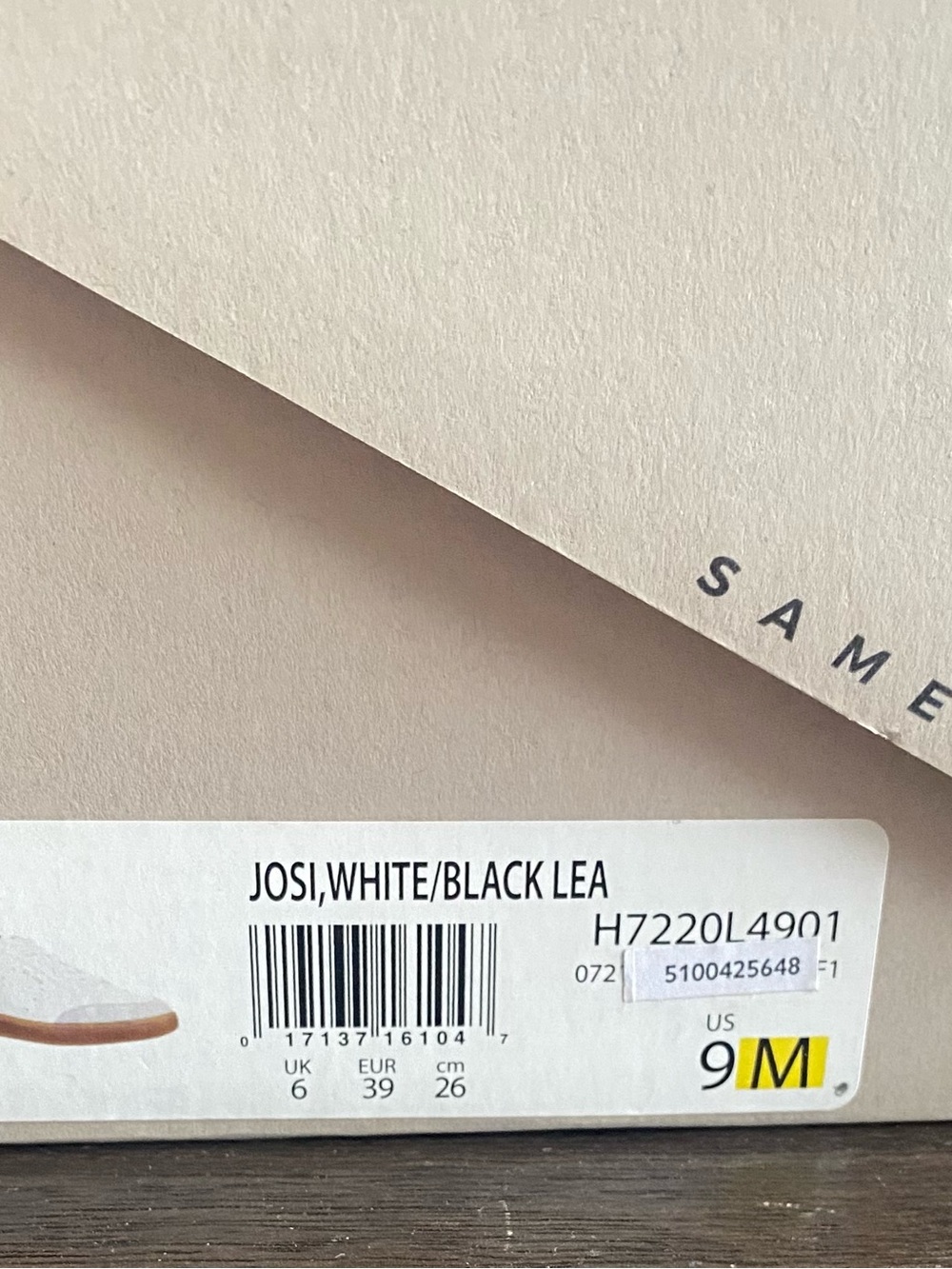 Sam Edelman Women’s Classic White Leather Sneakers with Black Heel Accent Size 9 - Picture 6 of 16